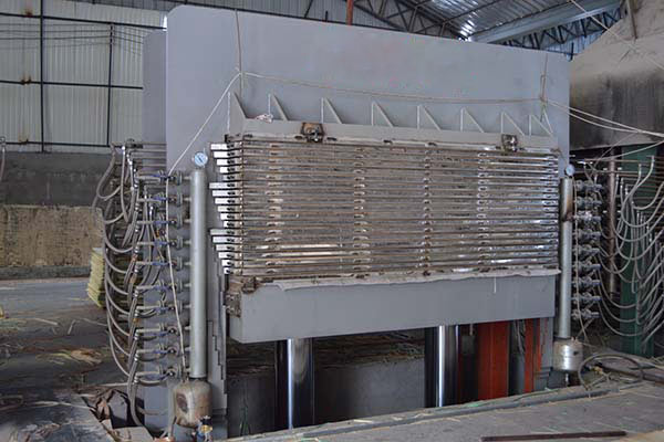 BY214x8 400T-800T熱壓機(jī)