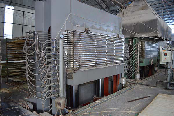 BY214×8 400T-800T熱壓機(jī)