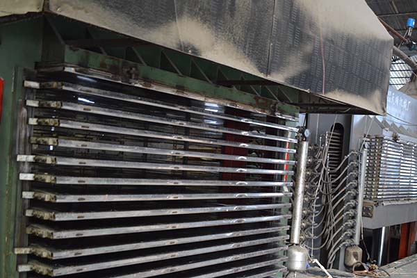 BY214x16組合框架熱壓機 BY214x16組合框架熱壓機