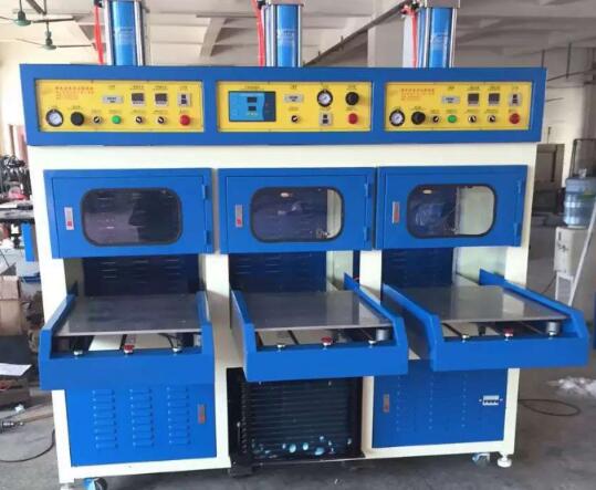 熱壓機(jī) 熱壓機(jī)