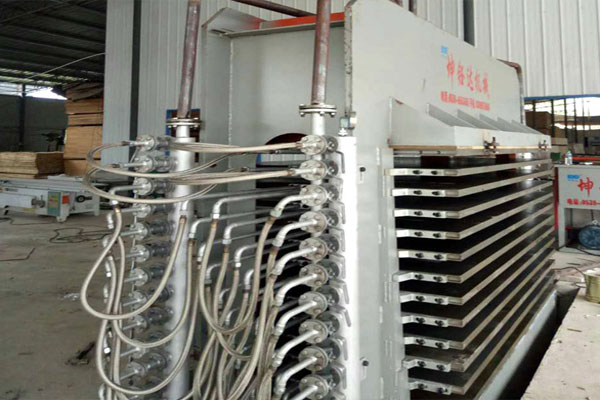 熱壓機(jī) 熱壓機(jī)