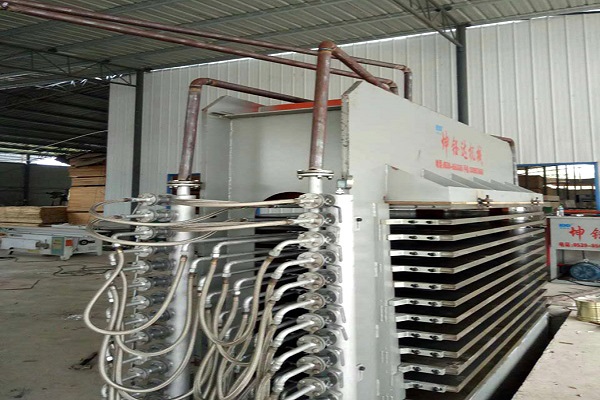 熱壓機(jī) 熱壓機(jī)