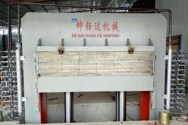 熱壓機(jī) 熱壓機(jī)